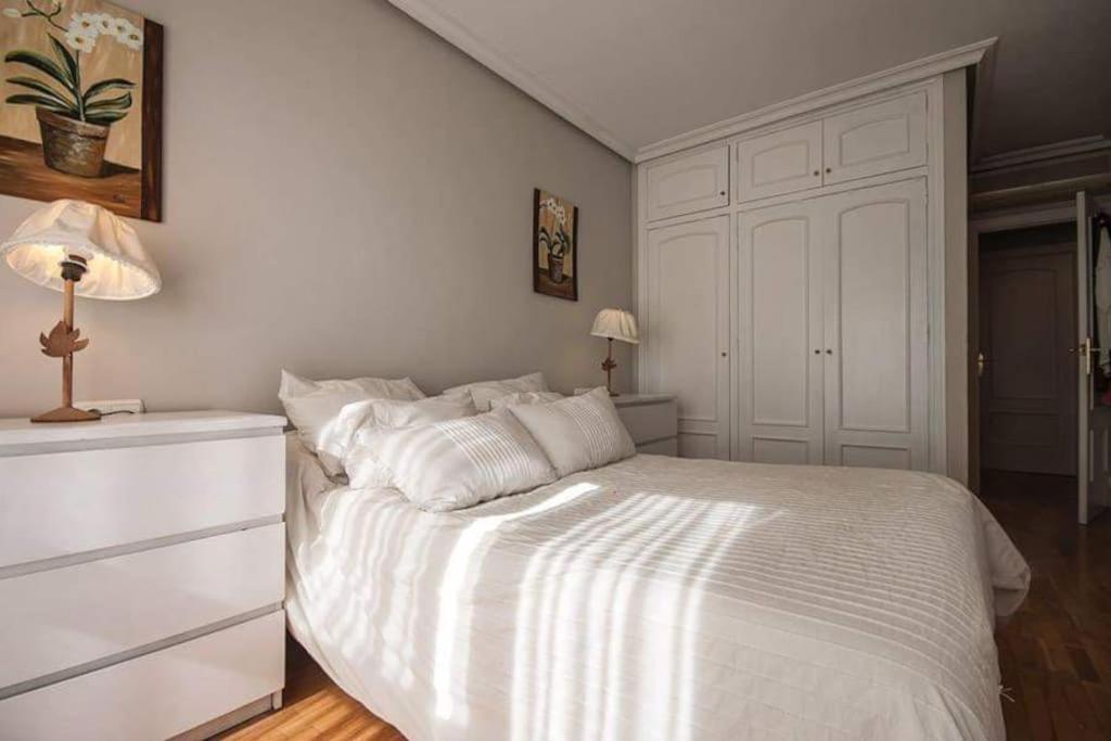 Apartamento + Parking En El Centro De קרטחנה מראה חיצוני תמונה